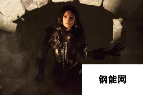 美女COS《巫师3》叶奈法 官方大赞其是活的叶奈法