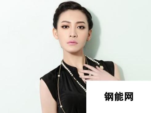 十八岁新疆女RAPPER乐坛新星崛起，网友：新疆说唱新力量，期待更多佳作！